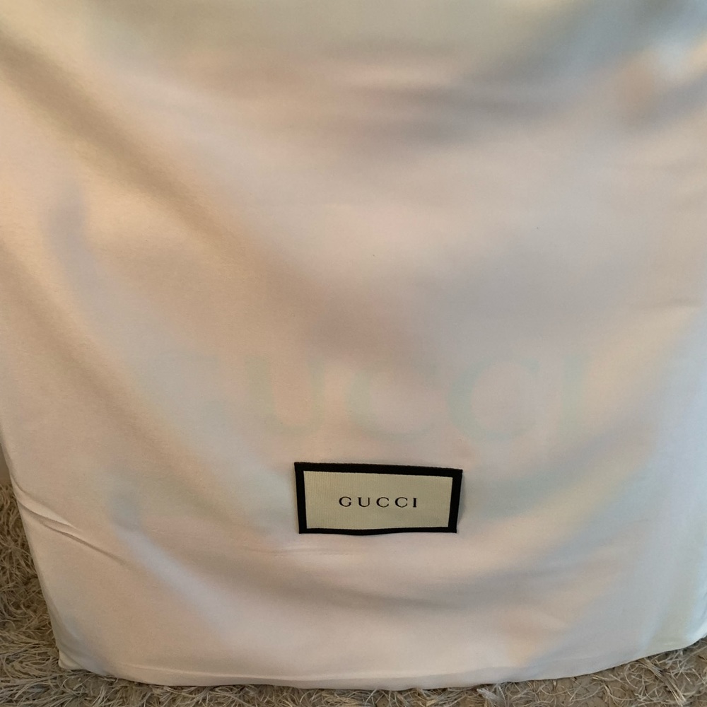New Authentic Gucci Pink logo leather backpack - Picture 8 of 8